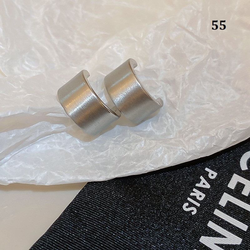 Silver Earring (Various Tone Designs)