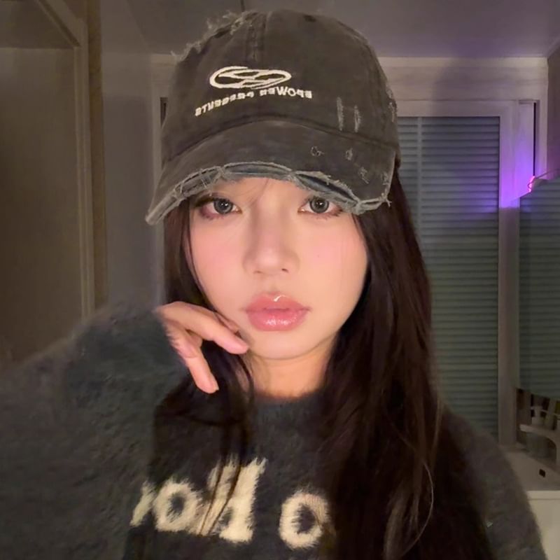 Lettering Baseball Embroidered Cap Distressed