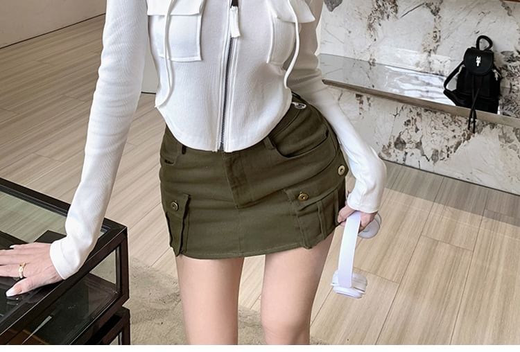 Plain Slim Hoodie Crop Fit Zip-Up