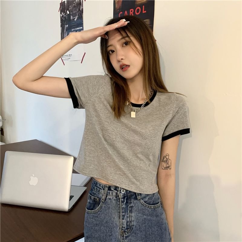Crew T-Shirt Neck Contrast Crop Trim Short-Sleeve