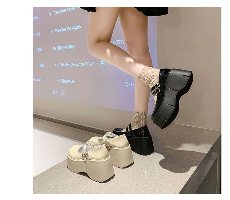 Jane Shoes Platform Plain Mary