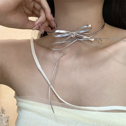 Faux Leather Ribbon Rhinestone Choker Heart