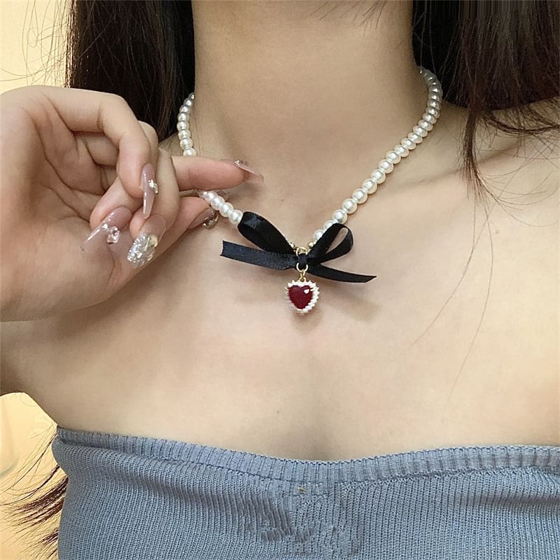 Heart Faux Choker Pearl Pendant Ribbon
