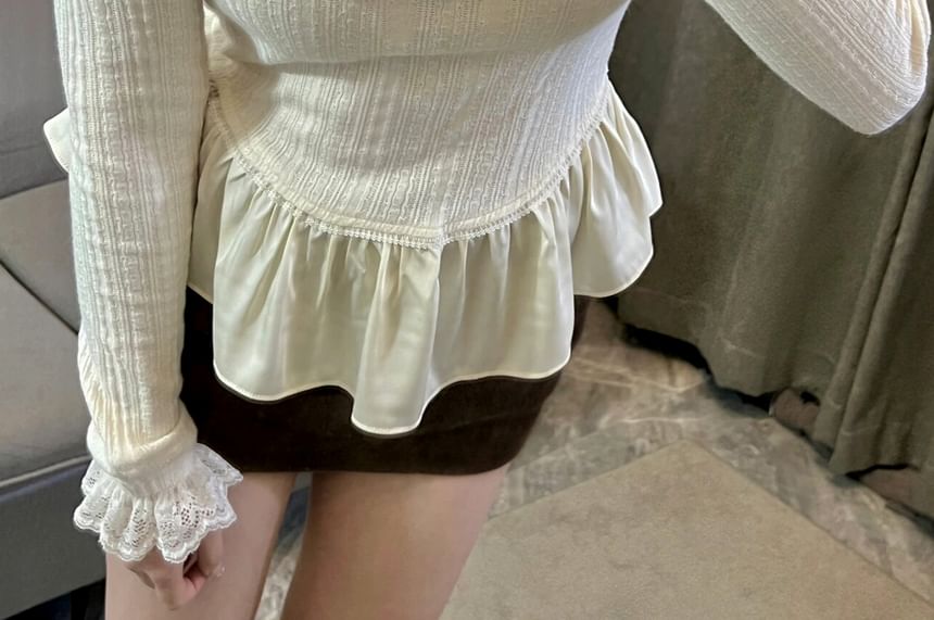 Plain Lace Long-Sleeve Scoop Neck T-Shirt Trim