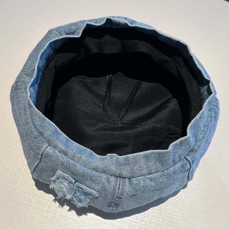 Washed Beret Denim Distressed