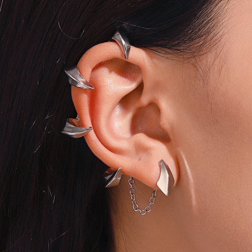 Alloy Claw Ear Cuff