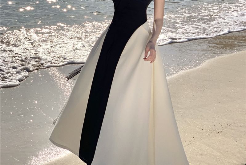 Maxi Dress A-Line Two Sleeveless Tone Crewneck