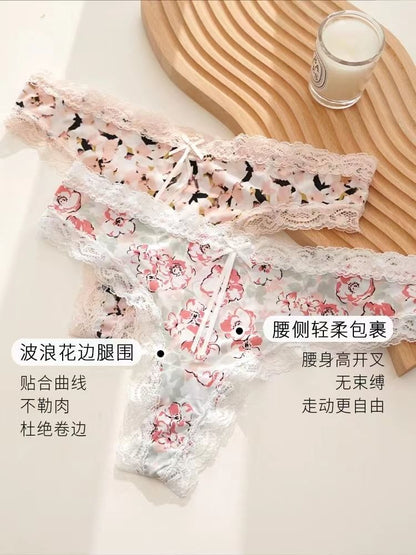 Print Thongs Set: Lace
