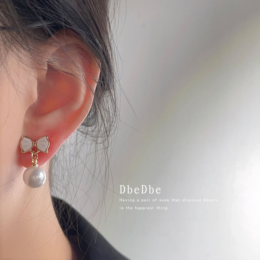Faux Pearl Drop Cuff Earring Bow