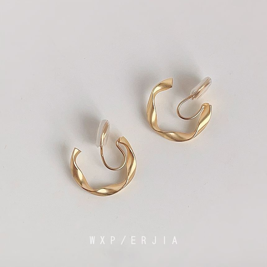 Alloy Cuff Twisted Open Hoop Earring