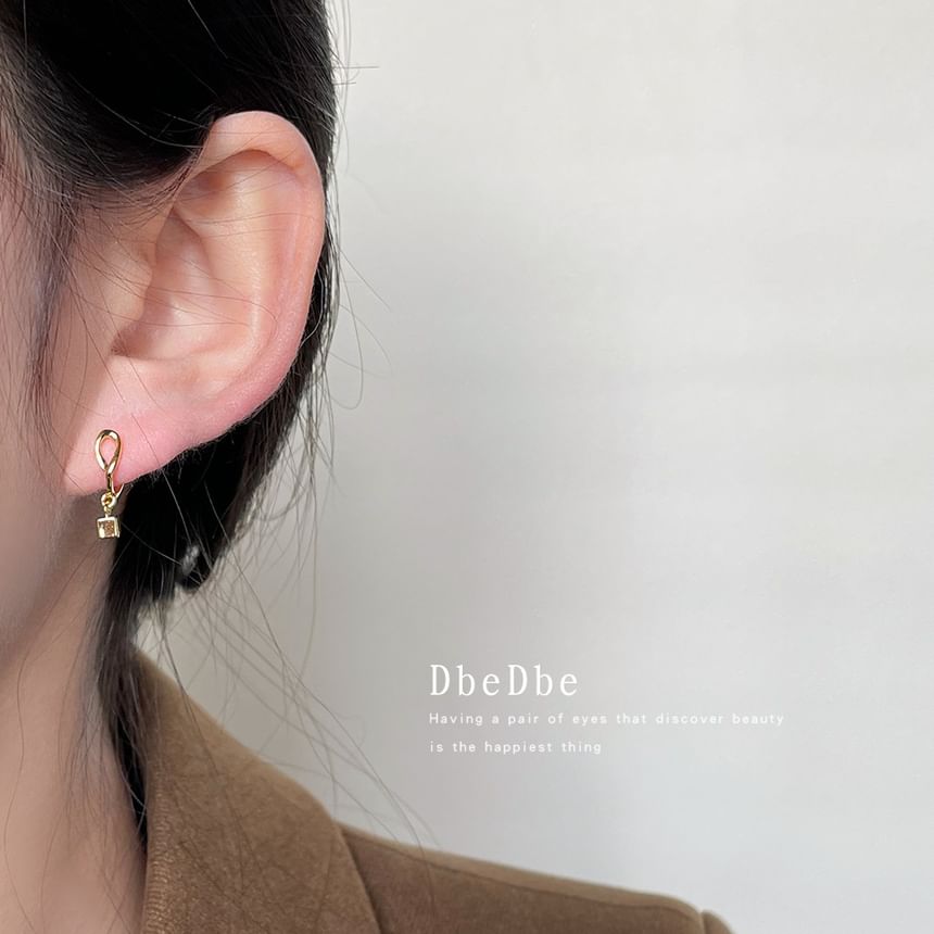 Cuff Alloy Cube Earring Drop