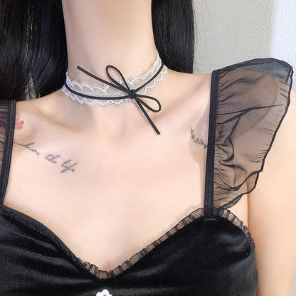 Lace Choker Bow