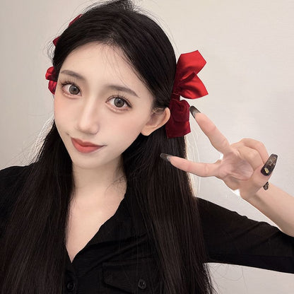 Velvet 2: of Hair Set Bow Clip