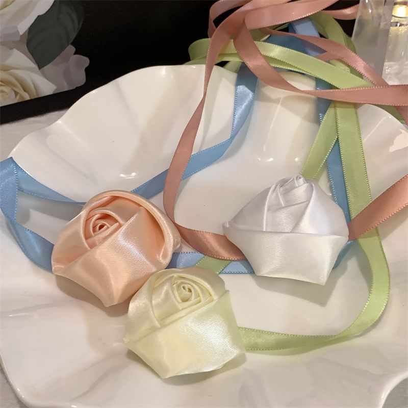 Ribbon Choker Rose