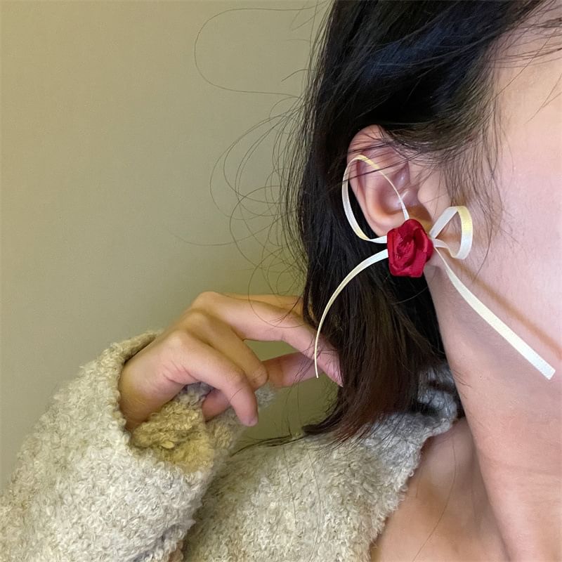 Rose Ribbon Stud Earring