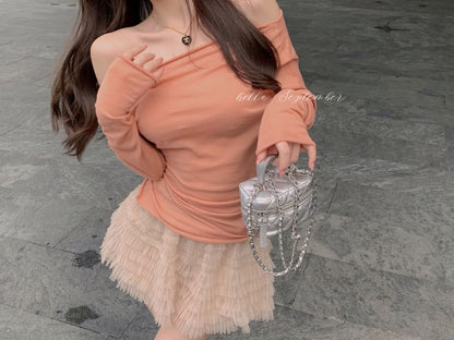 Long-Sleeve Off-Shoulder Plain Slim Fit T-Shirt / High Waist Tiered Mini A-Line Tulle Skirt