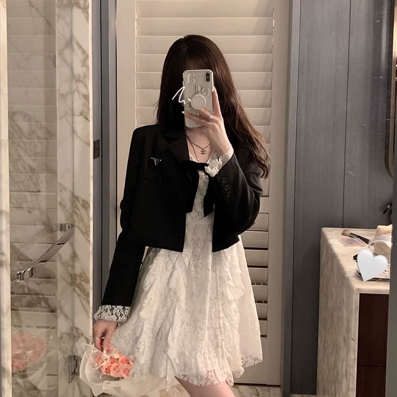 Long-Sleeve V-Neck Bow Lace Mini A-Line Dress / Plain Crop Blazer