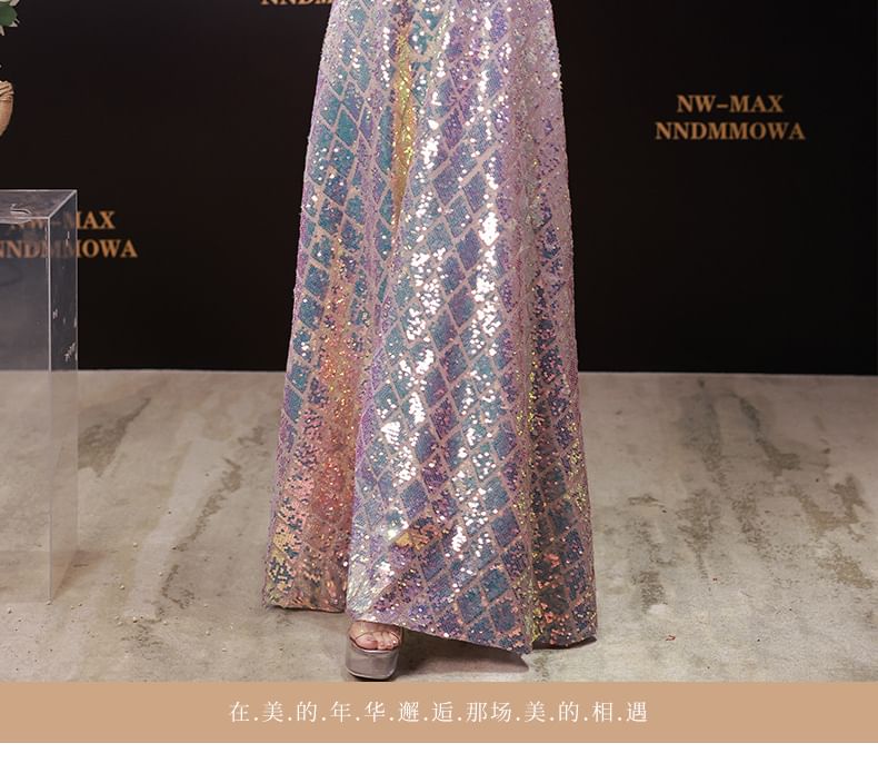 Robe trapèze longue irisée à manches aux coudes et col rond