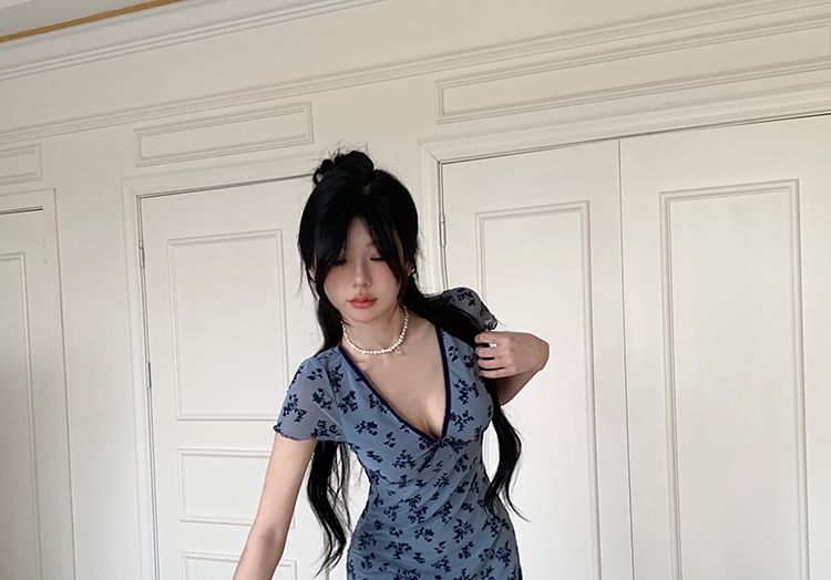 Dress Floral Short-Sleeve Mini Bodycon Print V-Neck