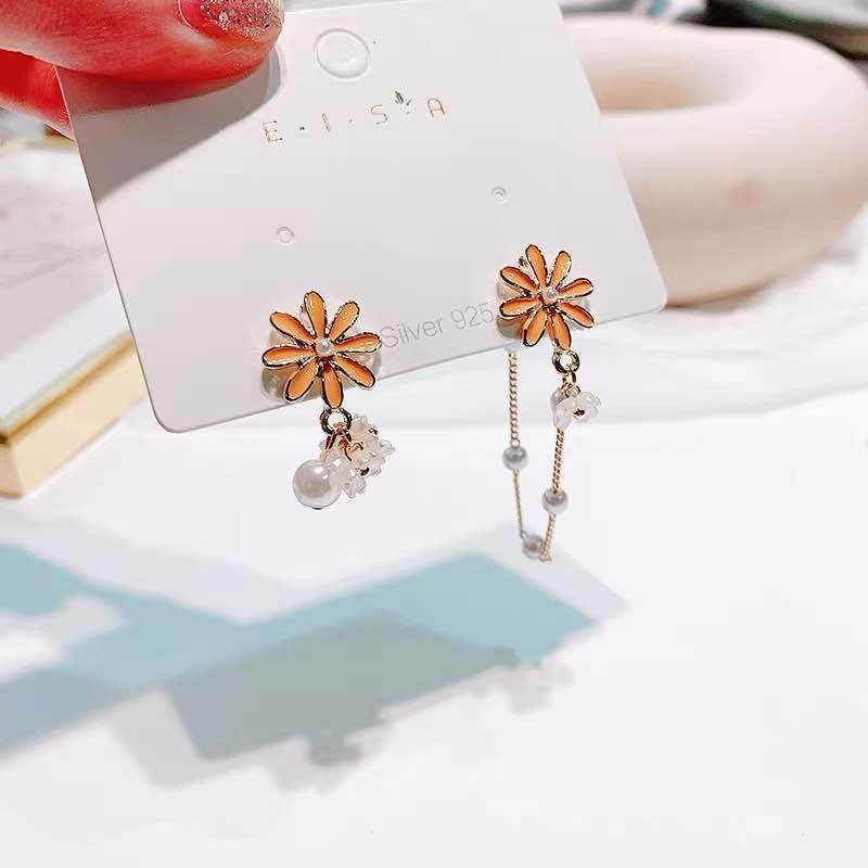 Floral Faux Pearl Asymmetrical Alloy Dangle Earring