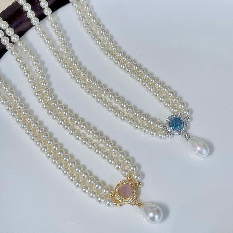 Faux Gemstone Pendant Layered Faux Pearl Necklace