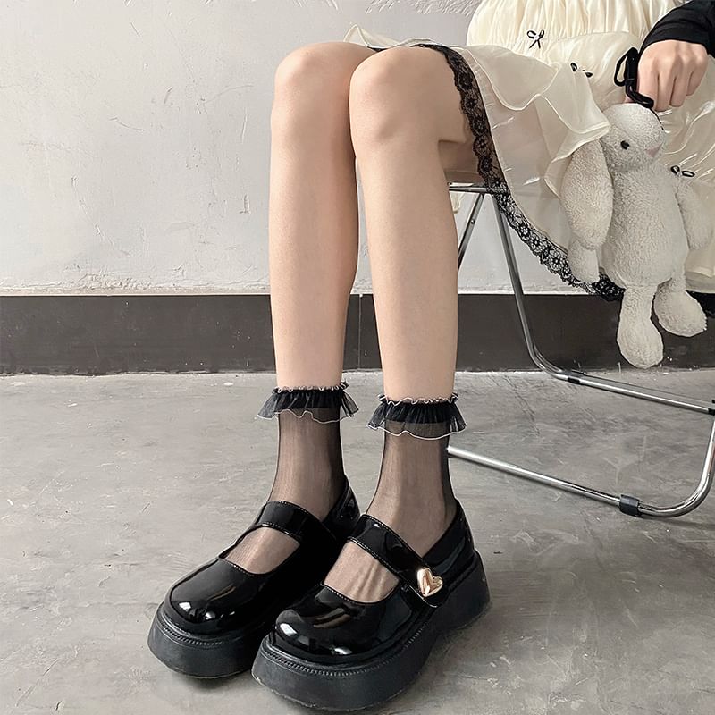 Ruffled Mesh Socks