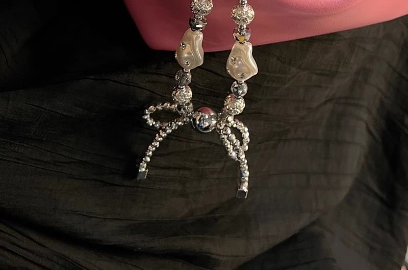 Pearl Rhinestone Phone Faux Strap Irregular