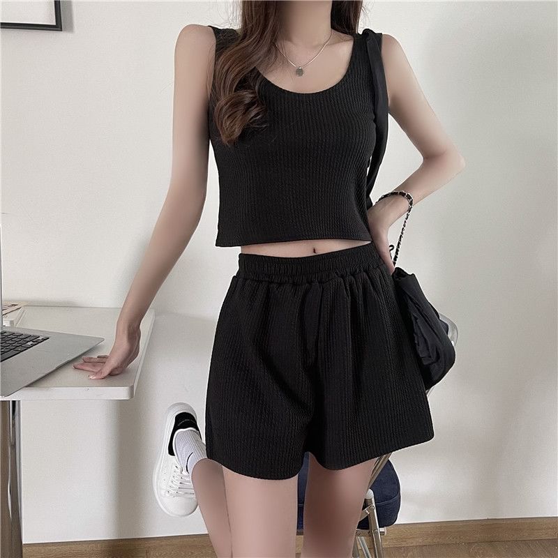 Scoop Shorts Set: + Waist Top Plain Elastic Neck Sweat Tank