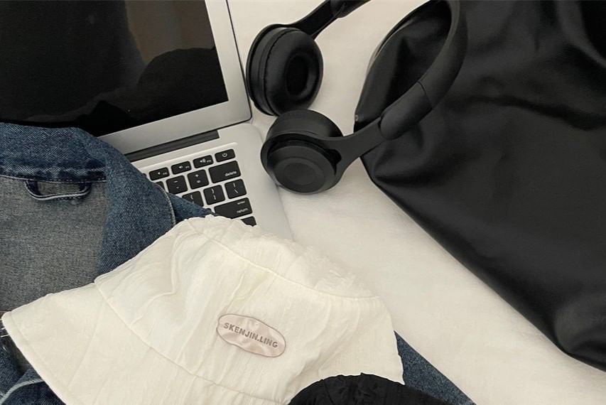 Bucket Hat Textured Applique