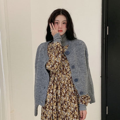 Robe mi-longue fleurie à manches longues