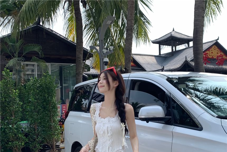 / High Plain Trim A-Line Tank Maxi Top Rise Lace Skirt