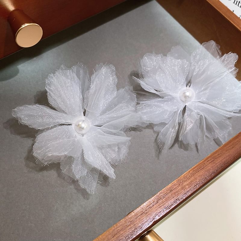 Floral Pearl Ear Stud Faux Mesh
