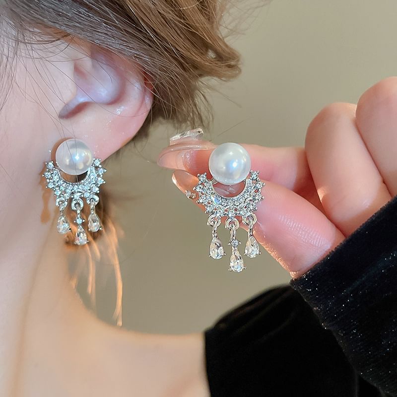 Faux Drop Rhinestone Fringed Earring Pearl