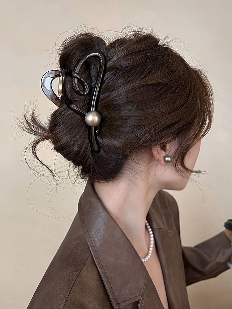 Pearl Heart Claw Hair Faux