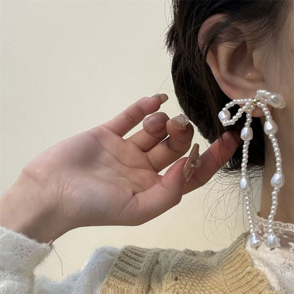 Faux Dangle Pearl Earring Bow