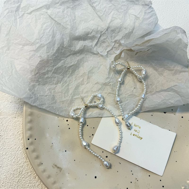 Faux Dangle Pearl Earring Bow