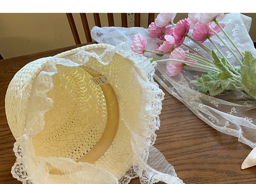 Lace Trim Straw Bucket Hat