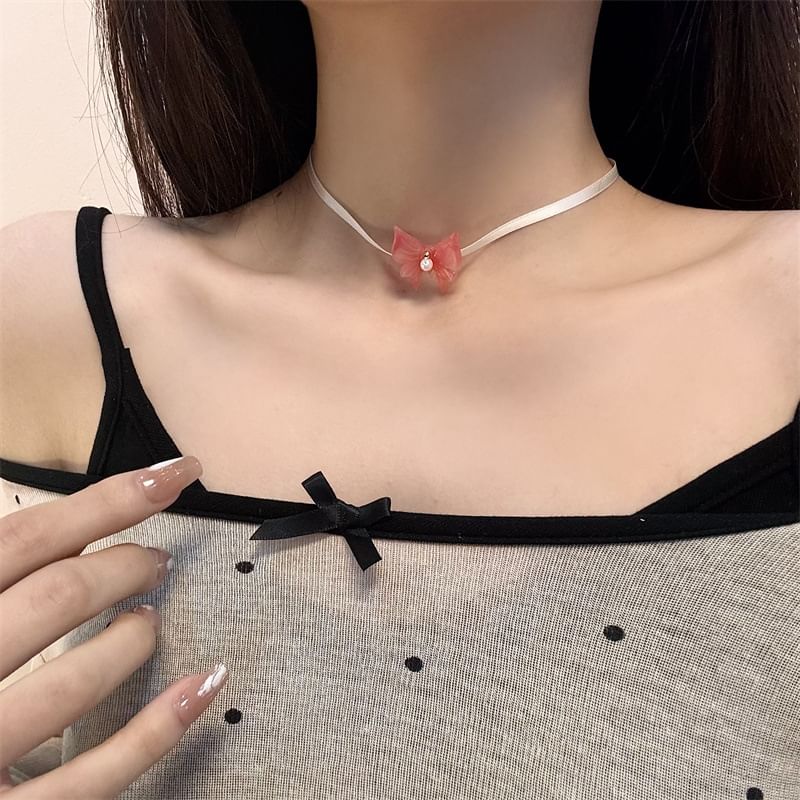 Butterfly Choker