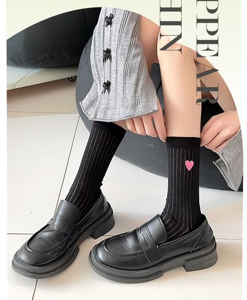 Heart Embroidered Socks Set