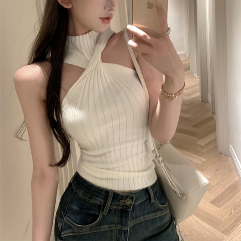 Débardeur court en tricot côtelé à col montant