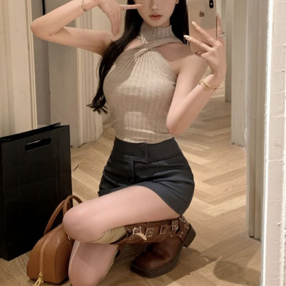 Débardeur court en tricot côtelé à col montant