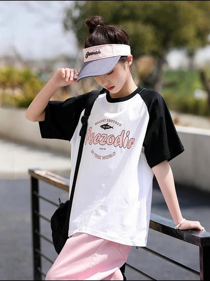 Elbow-Sleeve Round Neck Lettering Raglan Tee