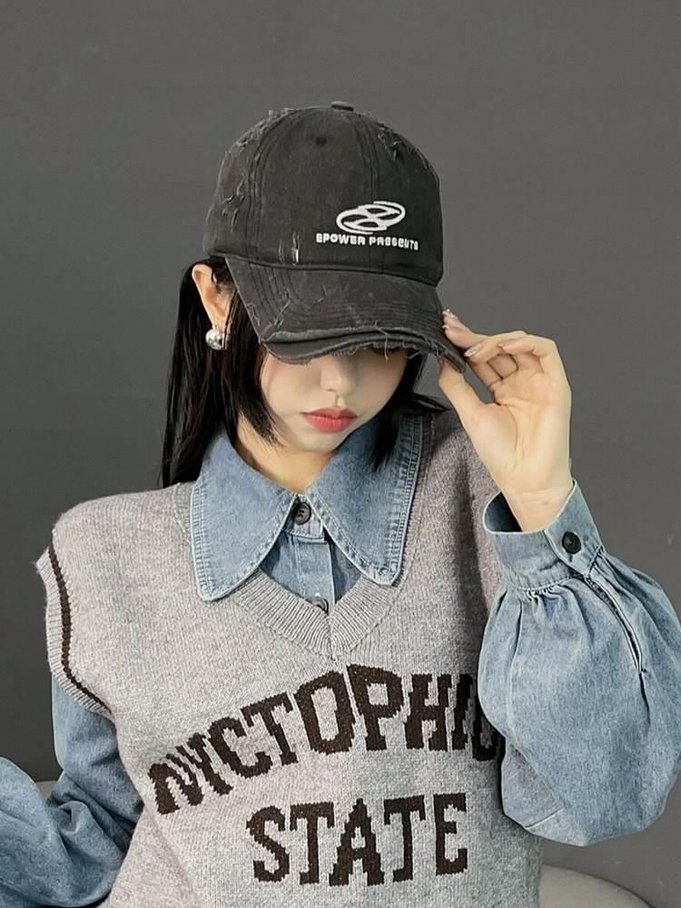 Distressed Baseball Cap Embroidered