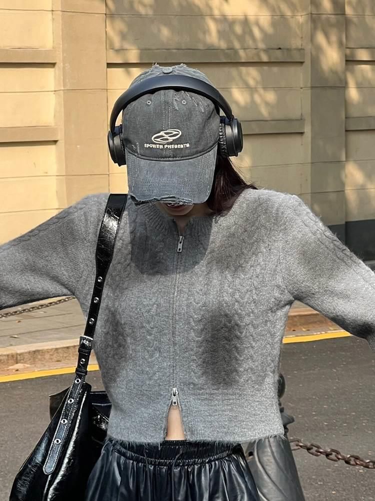 Distressed Baseball Cap Embroidered