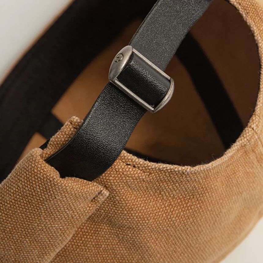 Applique Hat Brimless