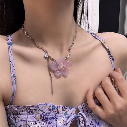 Alloy Choker Resin Floral Pendant