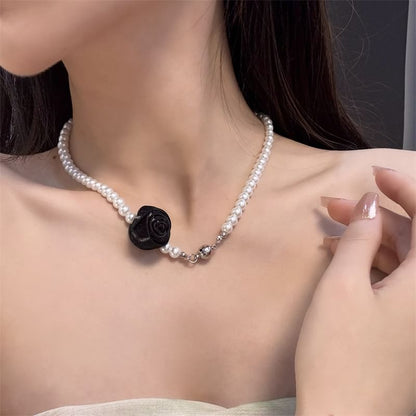 Floral Pearl Faux Necklace