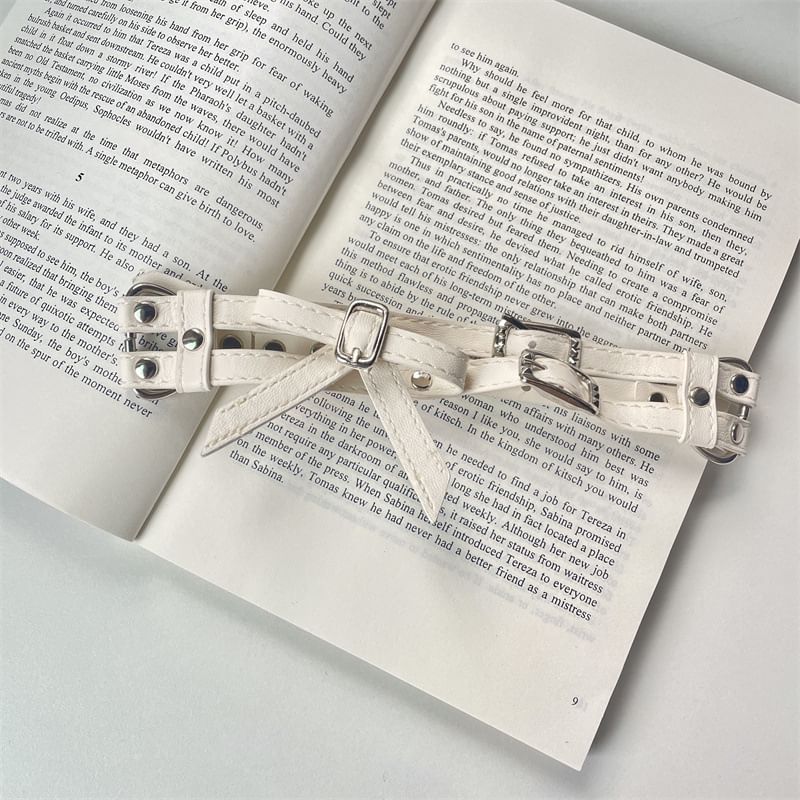 Faux Layered Bow Leather Choker