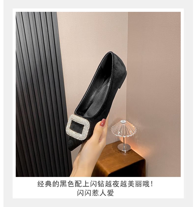 Ballerines à bout pointu avec strass