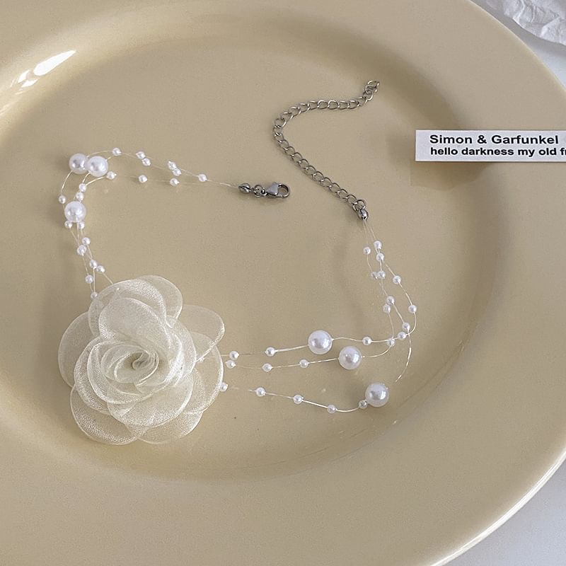 Faux Floral Choker Layered / Pearl